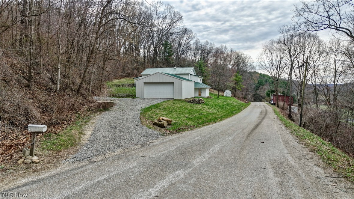 12413 Lick Run Road Newcomerstown OH 43832
