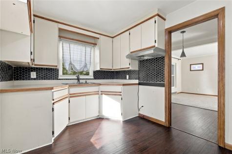 4194 W 59th Street Cleveland OH 44144