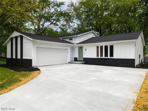 20252 Birchwood Lane Strongsville OH 44149