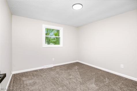 20252 Birchwood Lane Strongsville OH 44149