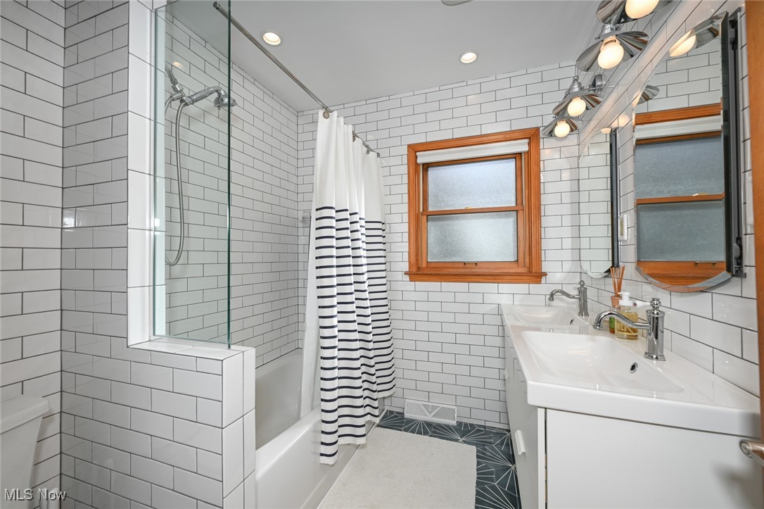 1005 Wolf Drive Broadview Heights OH 44147