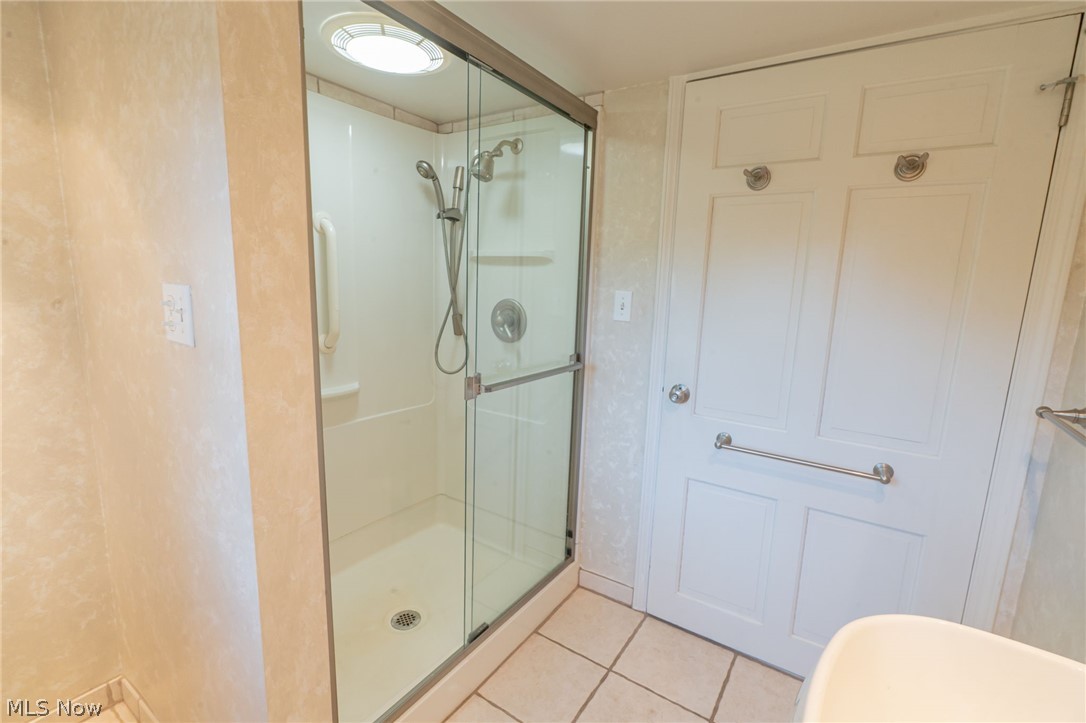8774 Carmichael Drive Chesterland OH 44026
