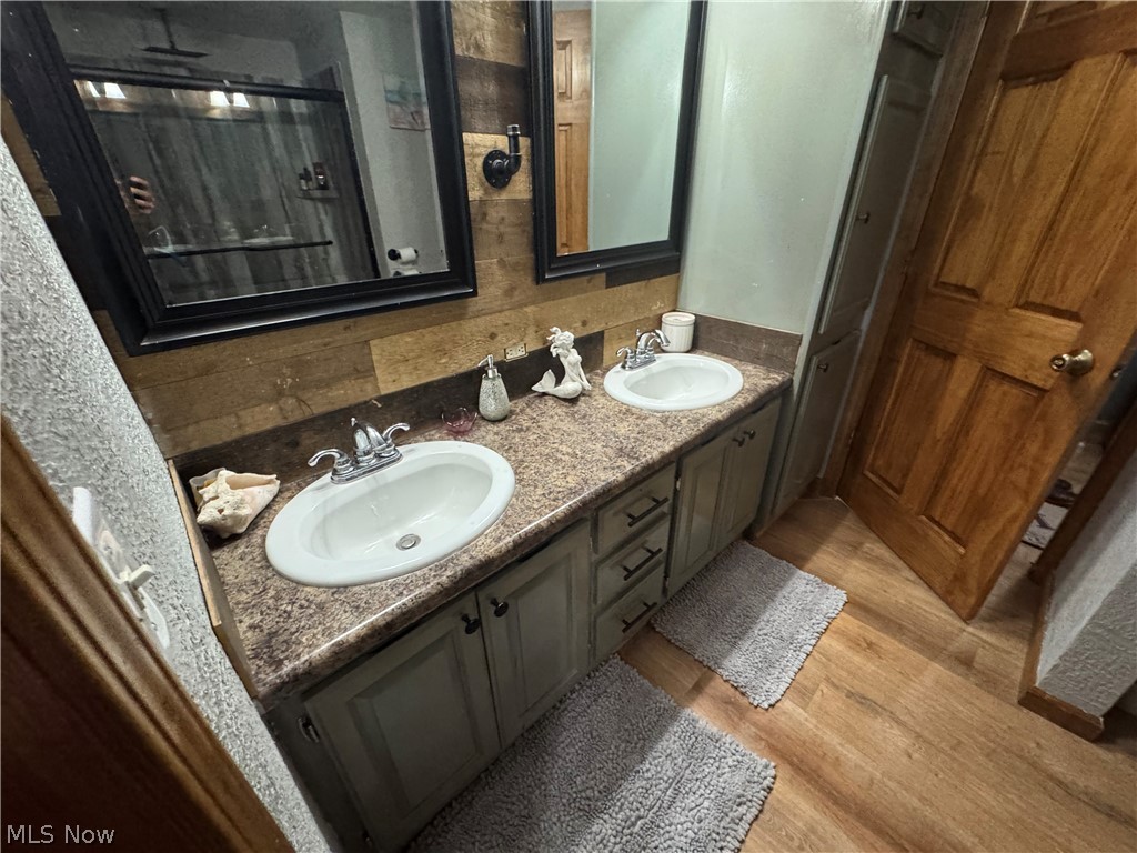 1105 Pacific Road NE Carrollton OH 44615