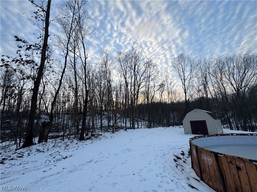 1105 Pacific Road NE Carrollton OH 44615