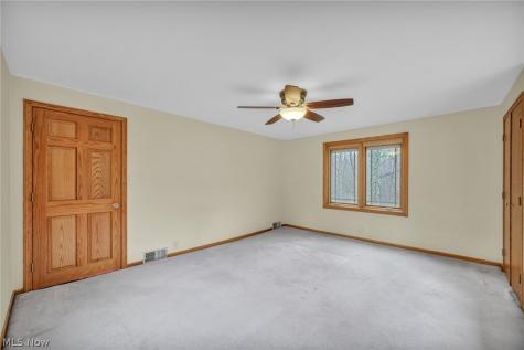 160 River Road Hinckley OH 44233