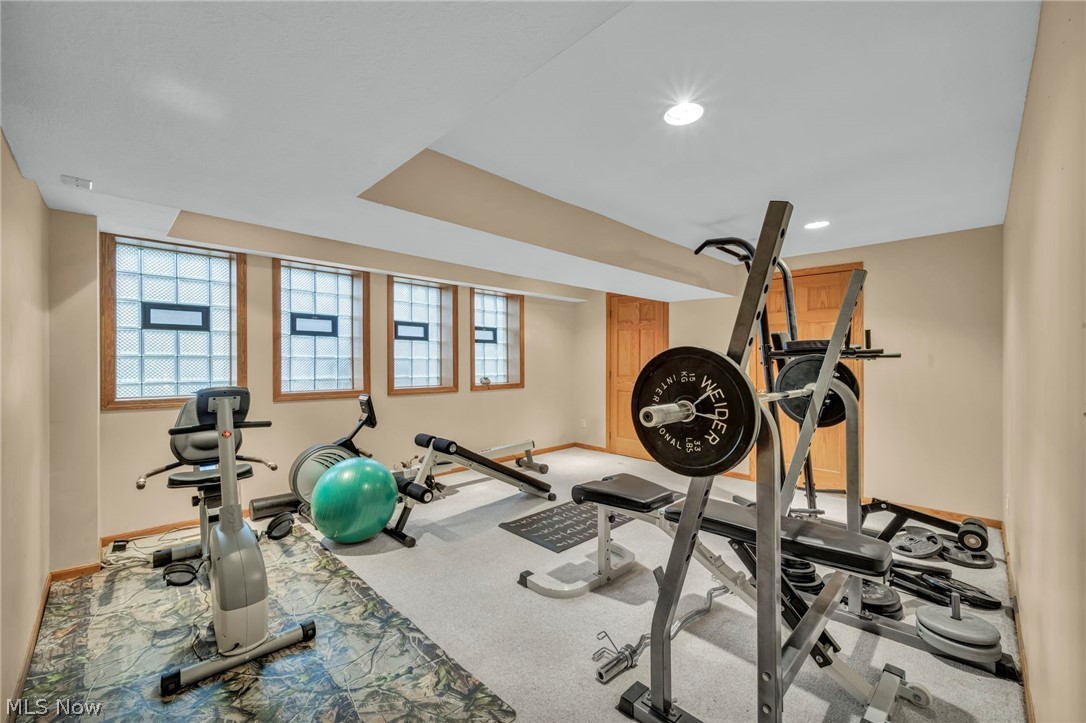 160 River Road Hinckley OH 44233
