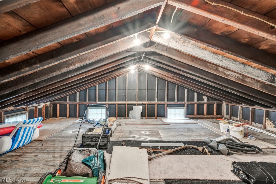 160 River Road Hinckley OH 44233