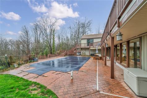 160 River Road Hinckley OH 44233