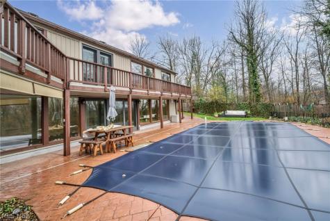 160 River Road Hinckley OH 44233