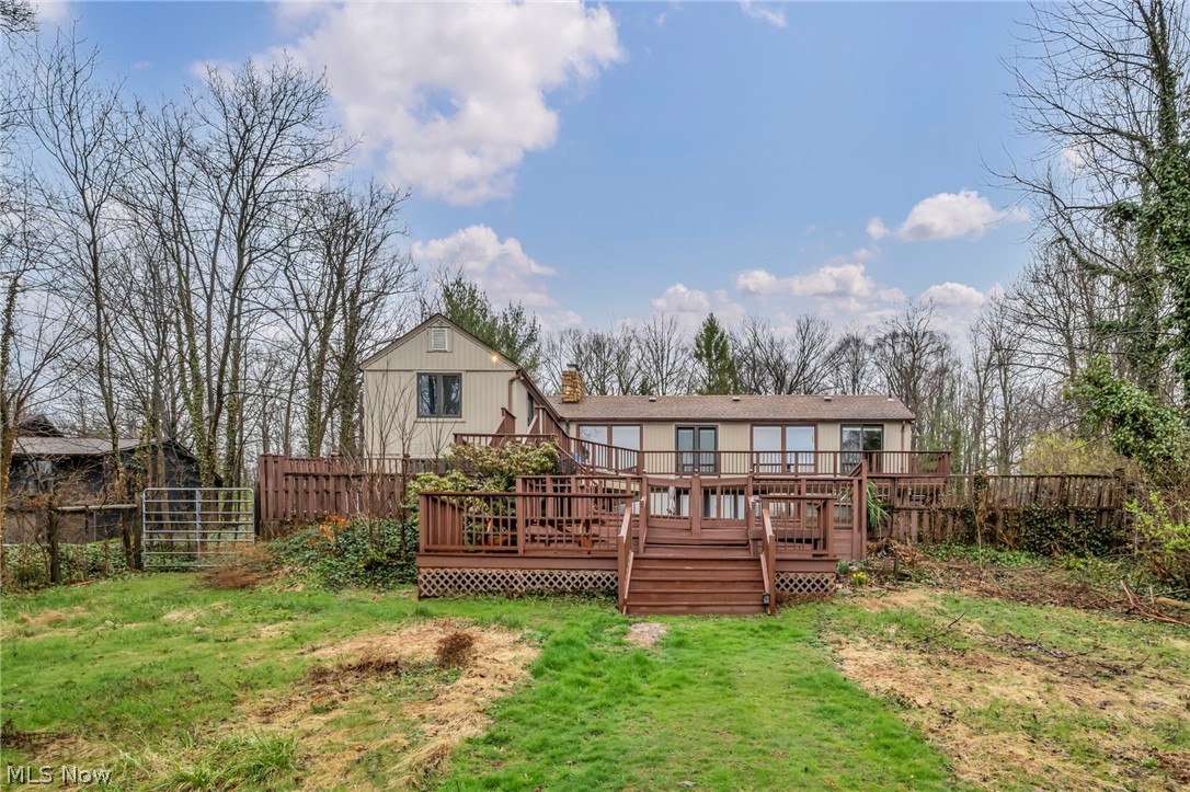 160 River Road Hinckley OH 44233