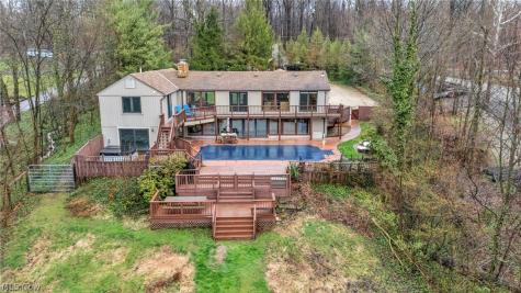 160 River Road Hinckley OH 44233