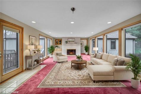 160 River Road Hinckley OH 44233