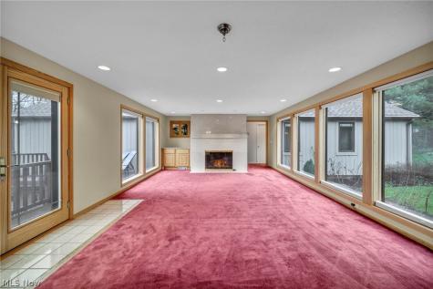 160 River Road Hinckley OH 44233