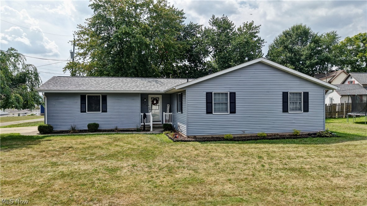 328 10th Street NW New Philadelphia OH 44663