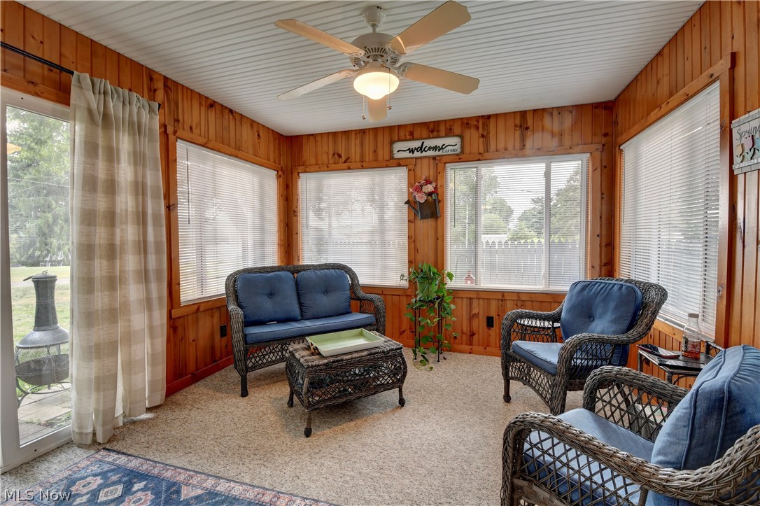 328 10th Street NW New Philadelphia OH 44663