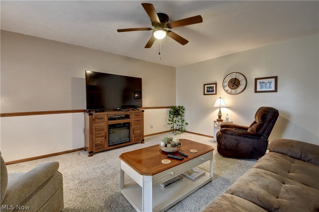 328 10th Street NW New Philadelphia OH 44663