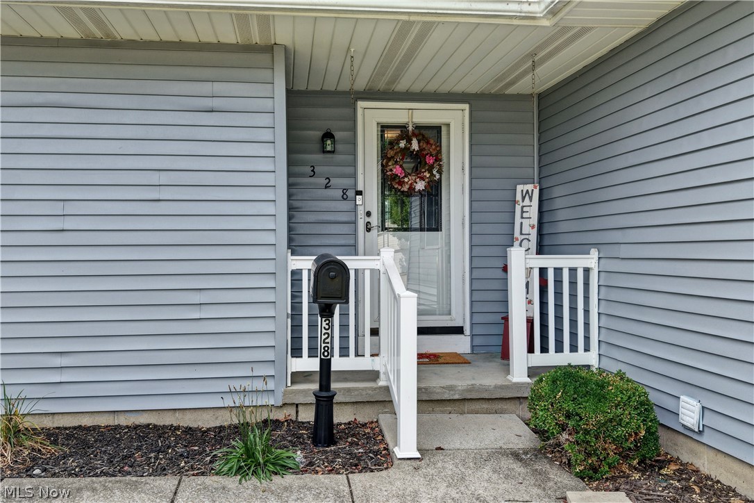 328 10th Street NW New Philadelphia OH 44663