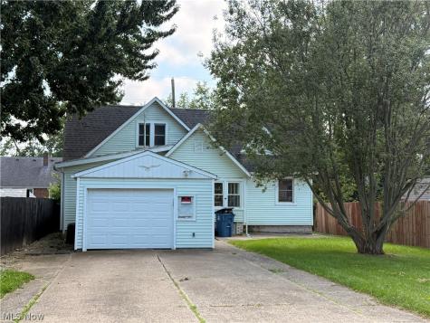 1868 E 34th Street Lorain OH 44055