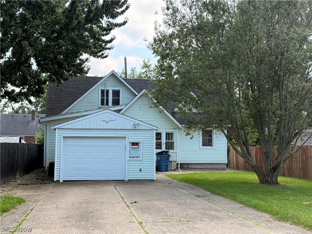 1868 E 34th Street Lorain OH 44055