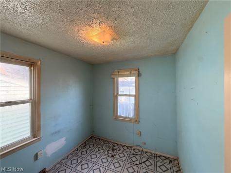 1868 E 34th Street Lorain OH 44055