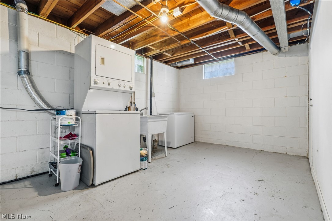 222 State Avenue NE Massillon OH 44646