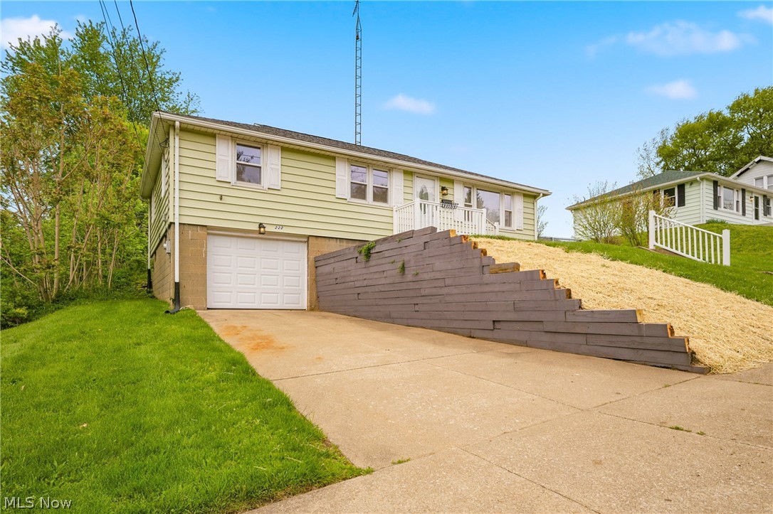 222 State Avenue NE Massillon OH 44646