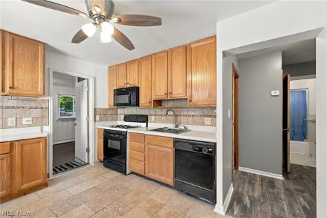 6410 Newland Drive Parma Heights OH 44130