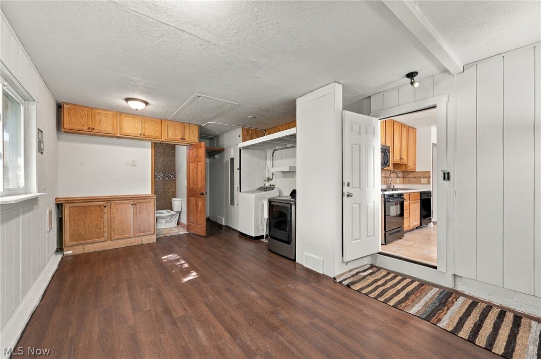 6410 Newland Drive Parma Heights OH 44130