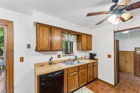 4905 Jody Lynn Drive Mentor OH 44060