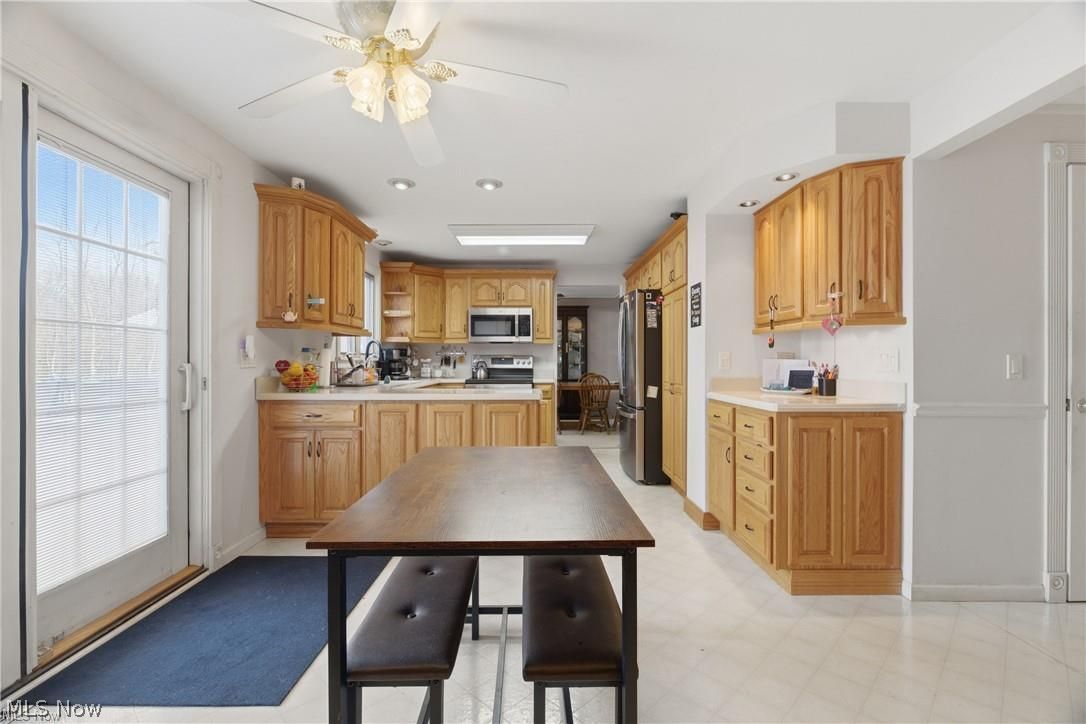 372 Briar Lake Drive Elyria OH 44035