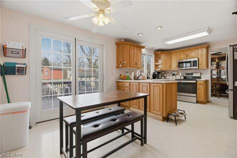 372 Briar Lake Drive Elyria OH 44035