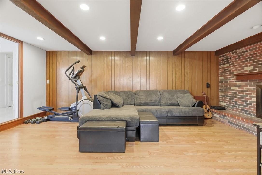 372 Briar Lake Drive Elyria OH 44035