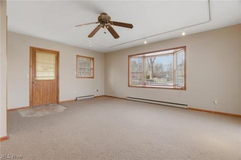 372 Briar Lake Drive Elyria OH 44035