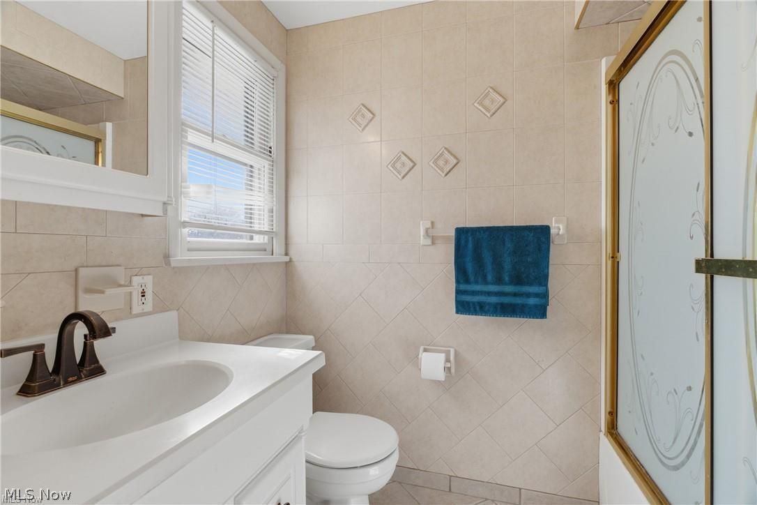 372 Briar Lake Drive Elyria OH 44035