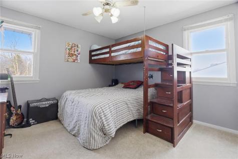 372 Briar Lake Drive Elyria OH 44035