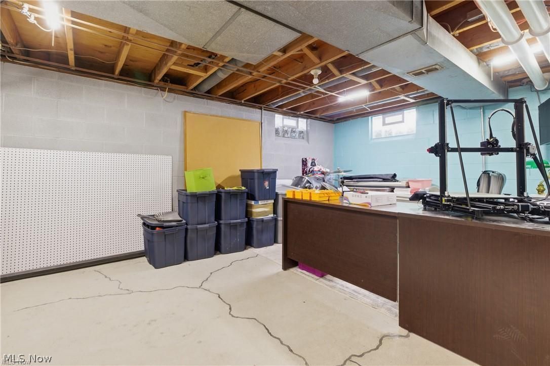 372 Briar Lake Drive Elyria OH 44035