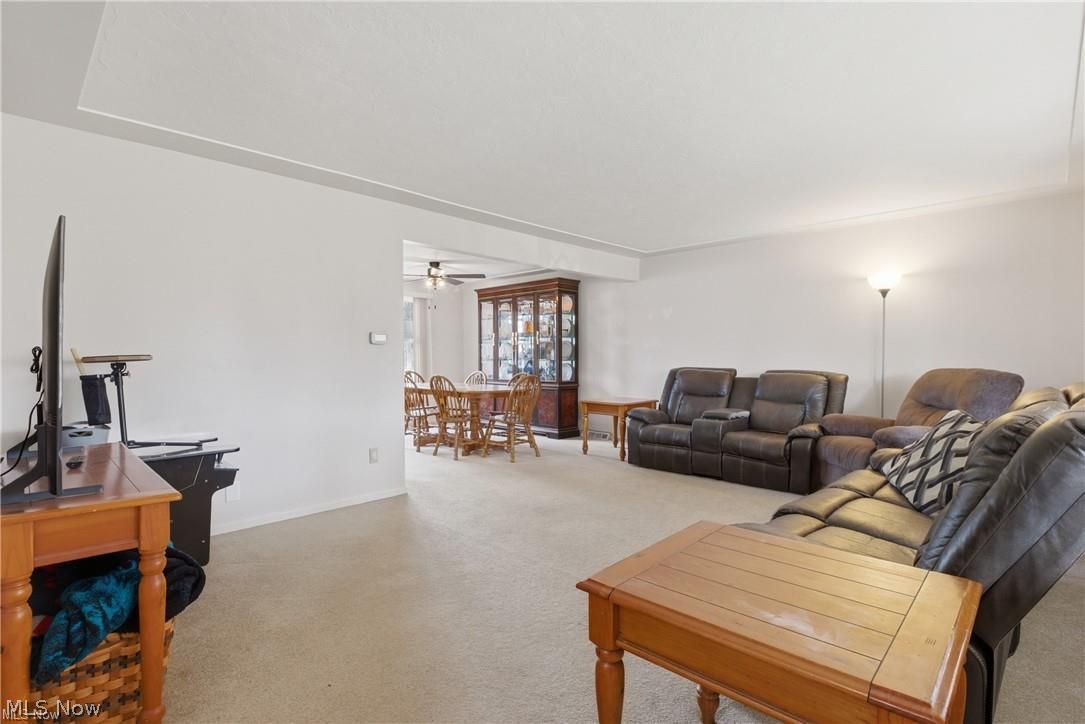 372 Briar Lake Drive Elyria OH 44035