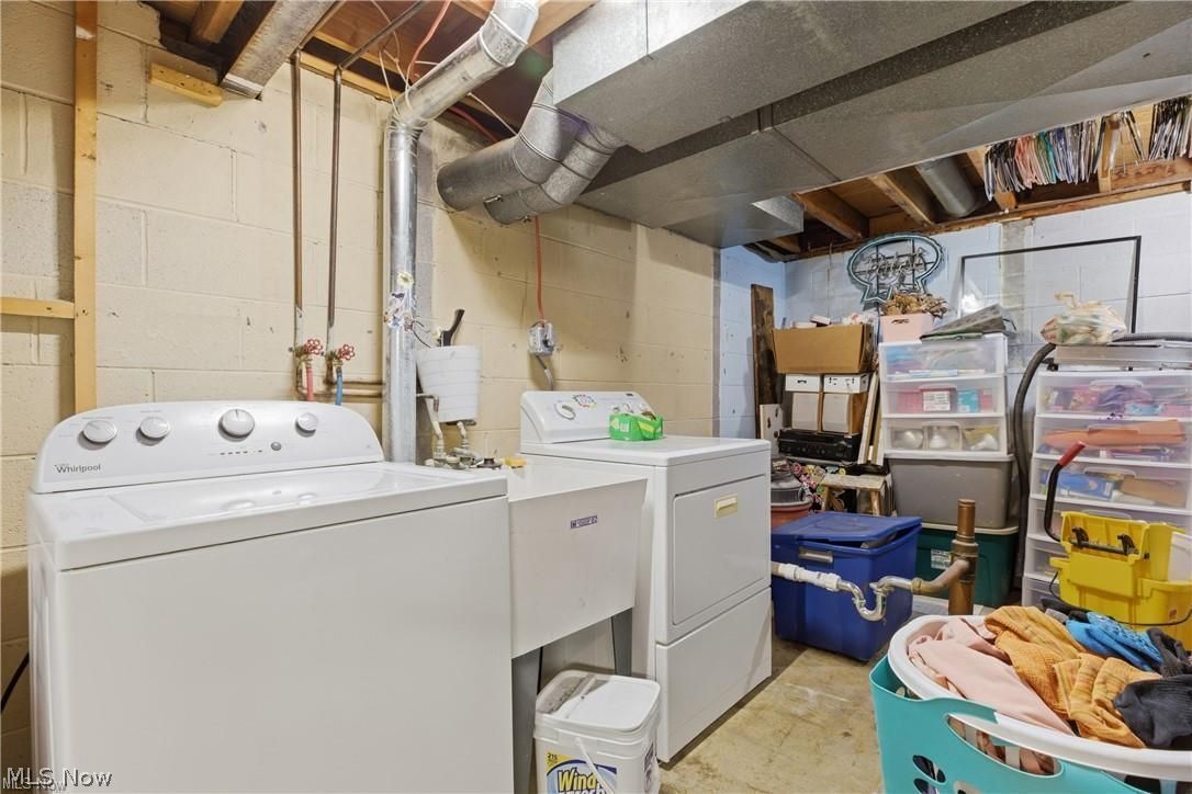 372 Briar Lake Drive Elyria OH 44035