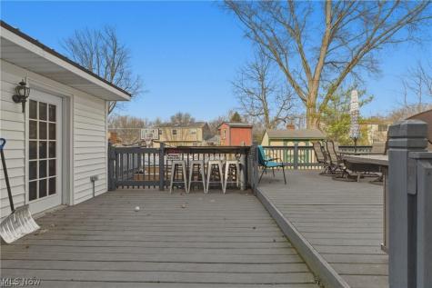 372 Briar Lake Drive Elyria OH 44035