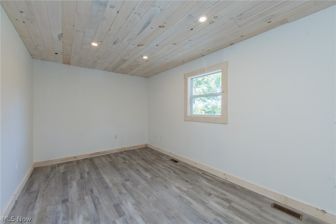 35032 East Road Grafton OH 44044