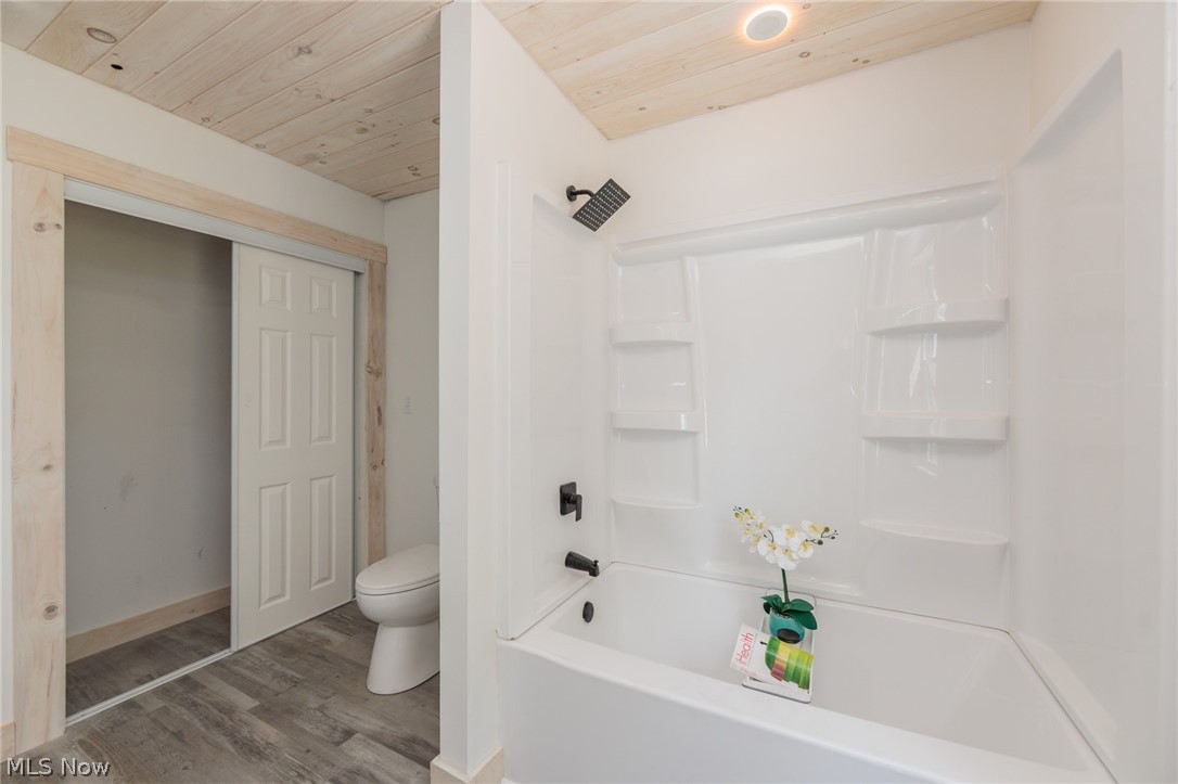 35032 East Road Grafton OH 44044