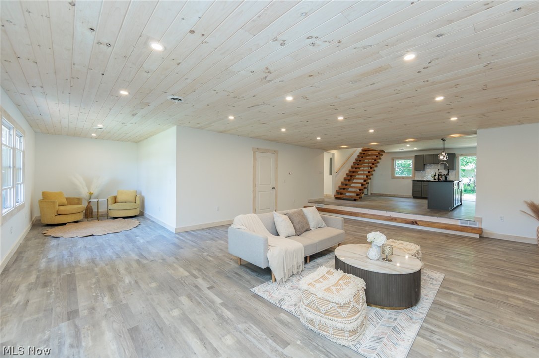 35032 East Road Grafton OH 44044