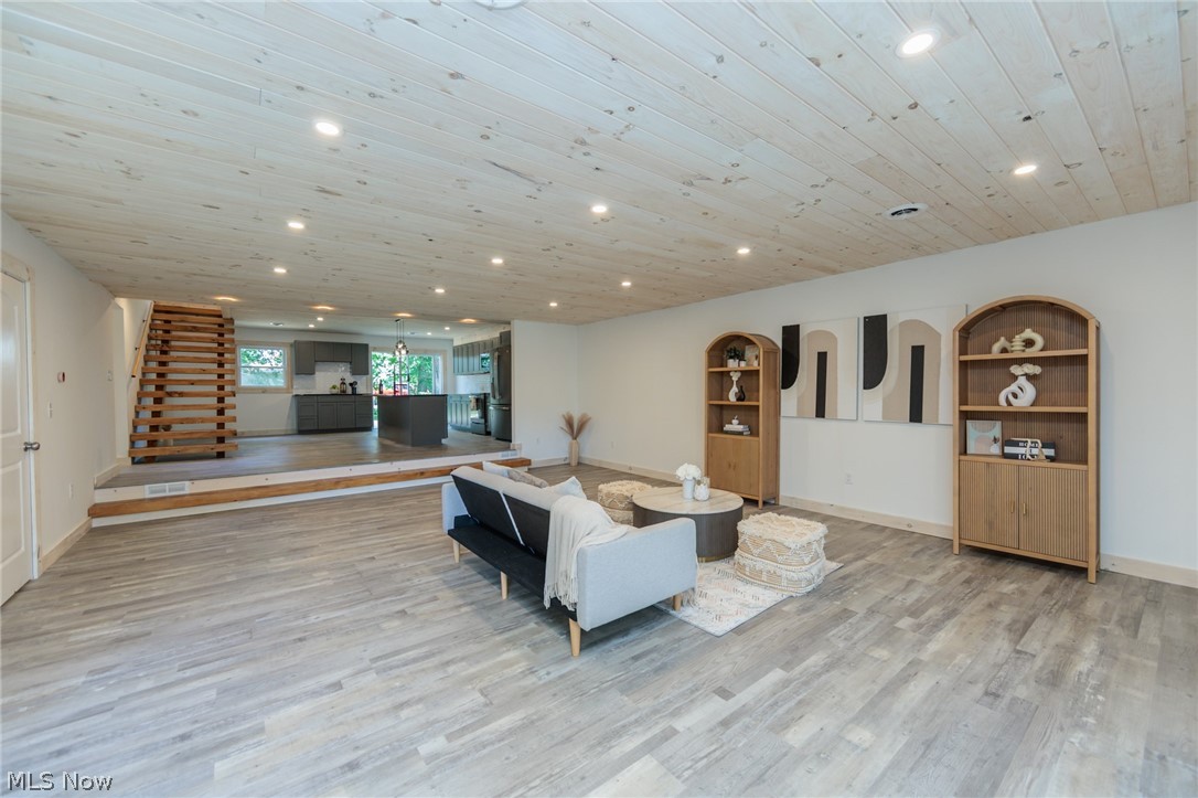 35032 East Road Grafton OH 44044