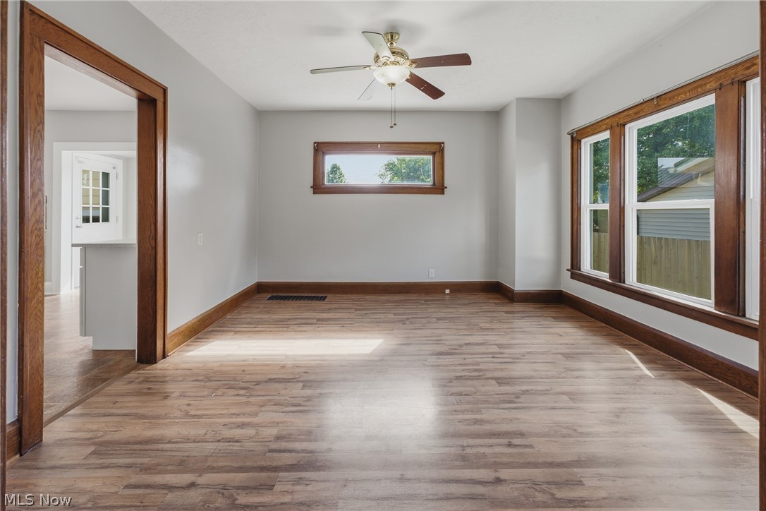 324 Tuscarawas Avenue NW Brewster OH 44613