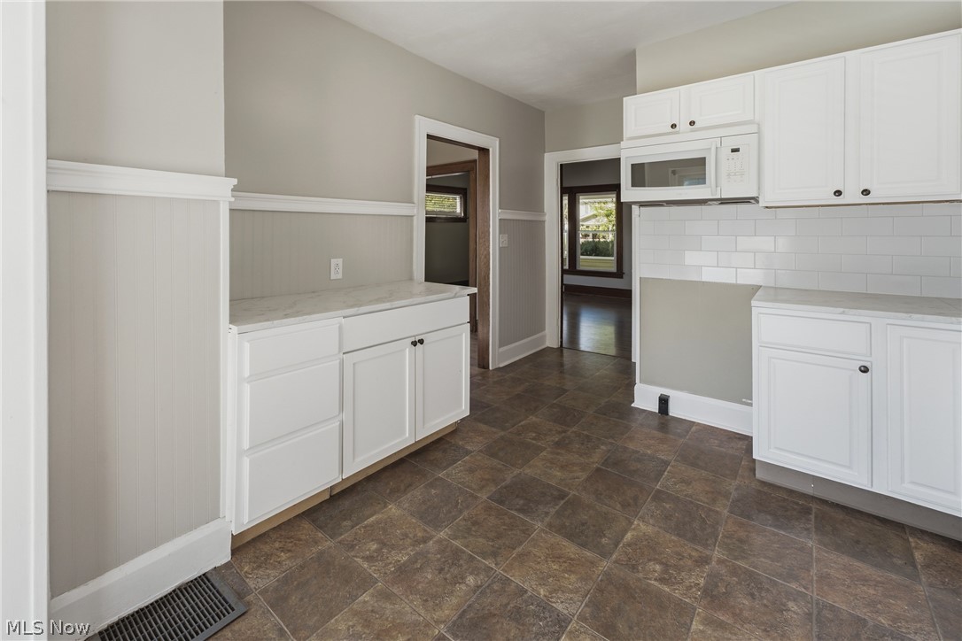 324 Tuscarawas Avenue NW Brewster OH 44613