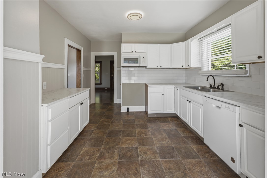 324 Tuscarawas Avenue NW Brewster OH 44613