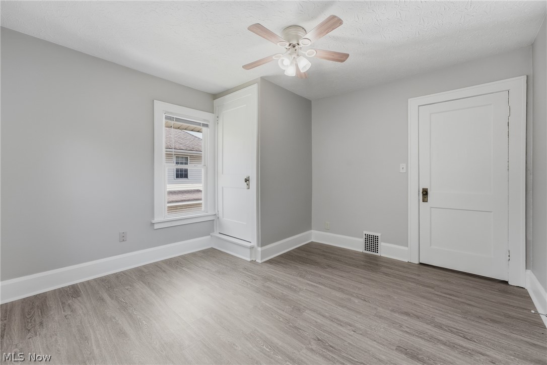 324 Tuscarawas Avenue NW Brewster OH 44613