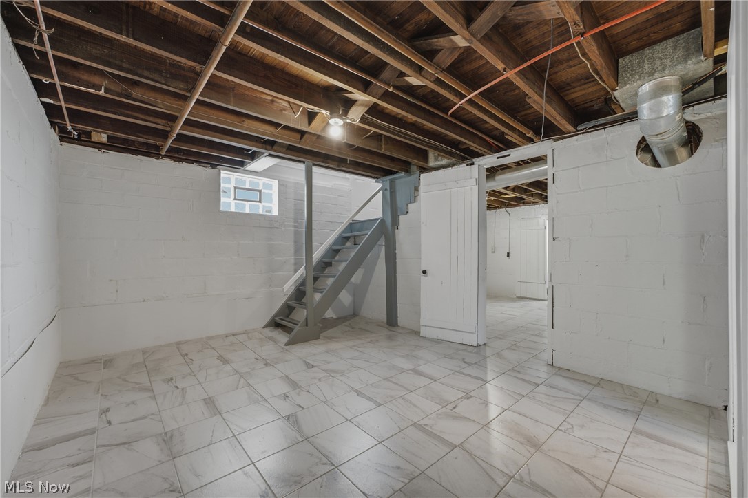 324 Tuscarawas Avenue NW Brewster OH 44613