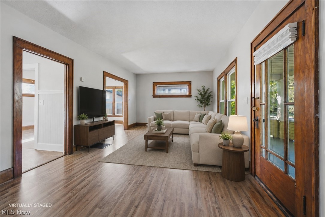 324 Tuscarawas Avenue NW Brewster OH 44613