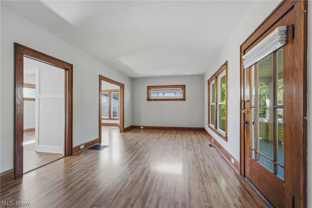 324 Tuscarawas Avenue NW Brewster OH 44613